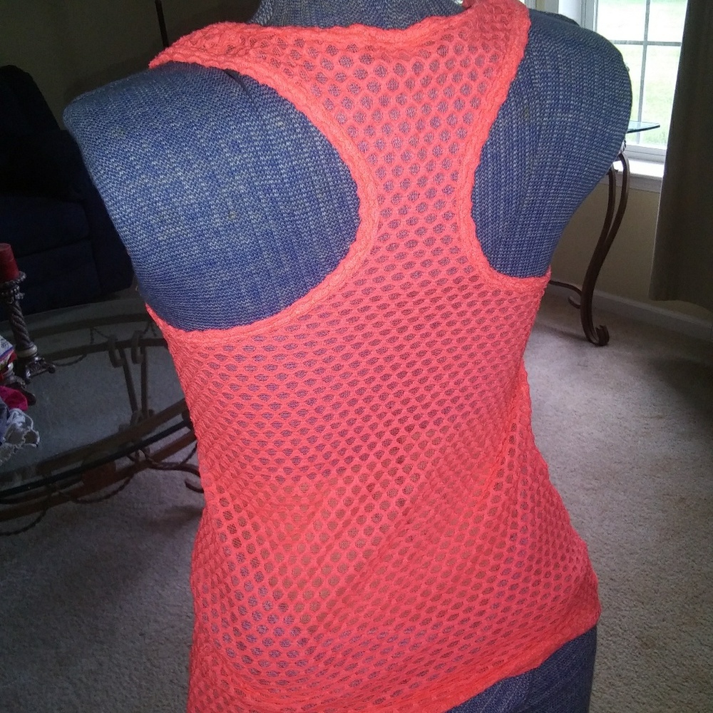 Top - Picture 2 of 2